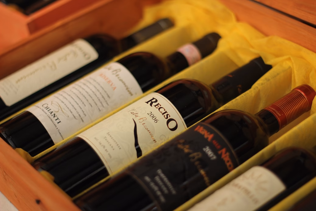 ¿Cómo se determina el precio de un vino?