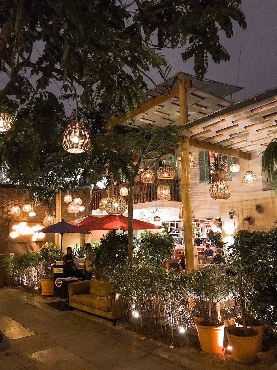 ¿Quién es el dueño del restaurante Storia d'amore?