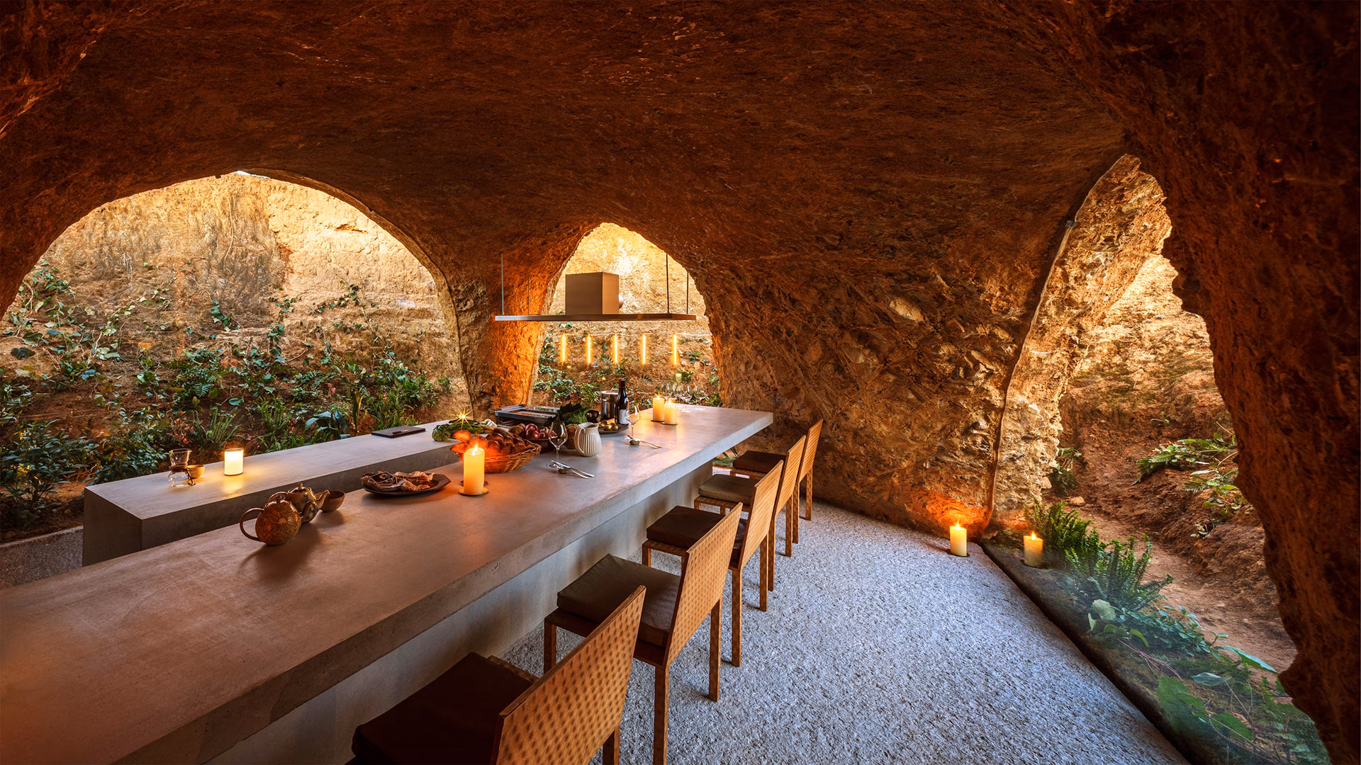 ¿Dónde queda el restaurante Bajo el Agua?