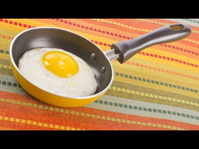 ¿Cómo volver a teflonar una sartén?