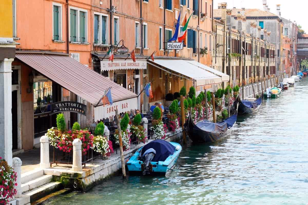 ¿Cuál es el restaurante favorito de George Clooney en Venecia?