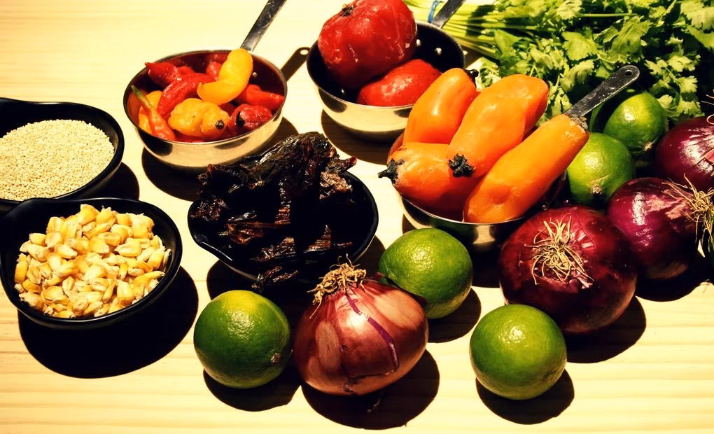 ¿Cuáles son los ingredientes básicos de la cocina?