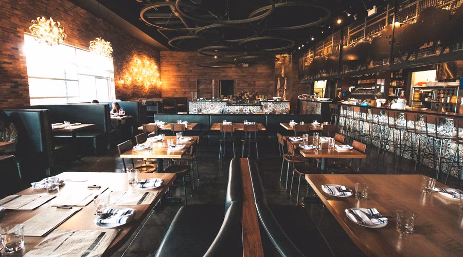 ¿Cuál es el horario de las Pescaderías Coruñesas?