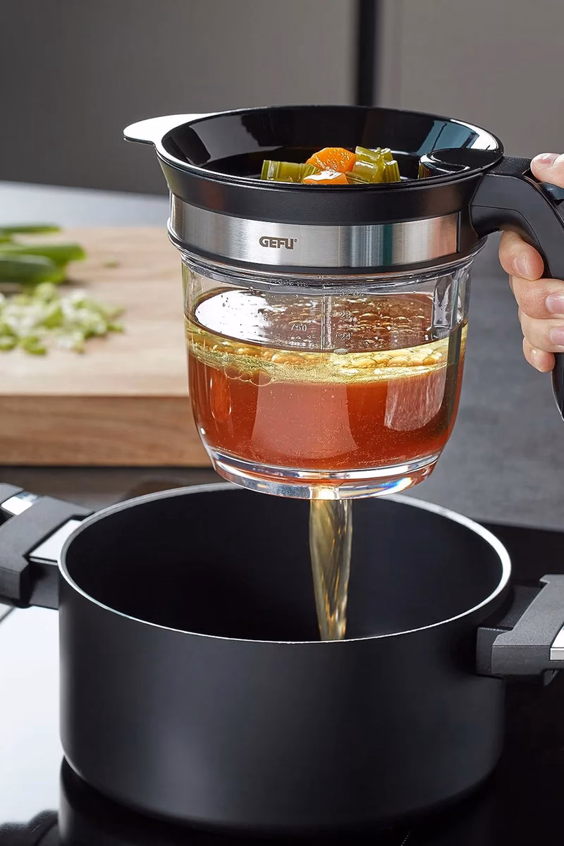 ¿Qué significa desgrasar en la cocina?