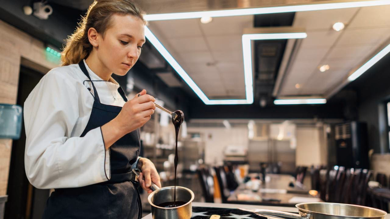 ¿Cuál es la tasa de deserción escolar en la educación superior en México?
