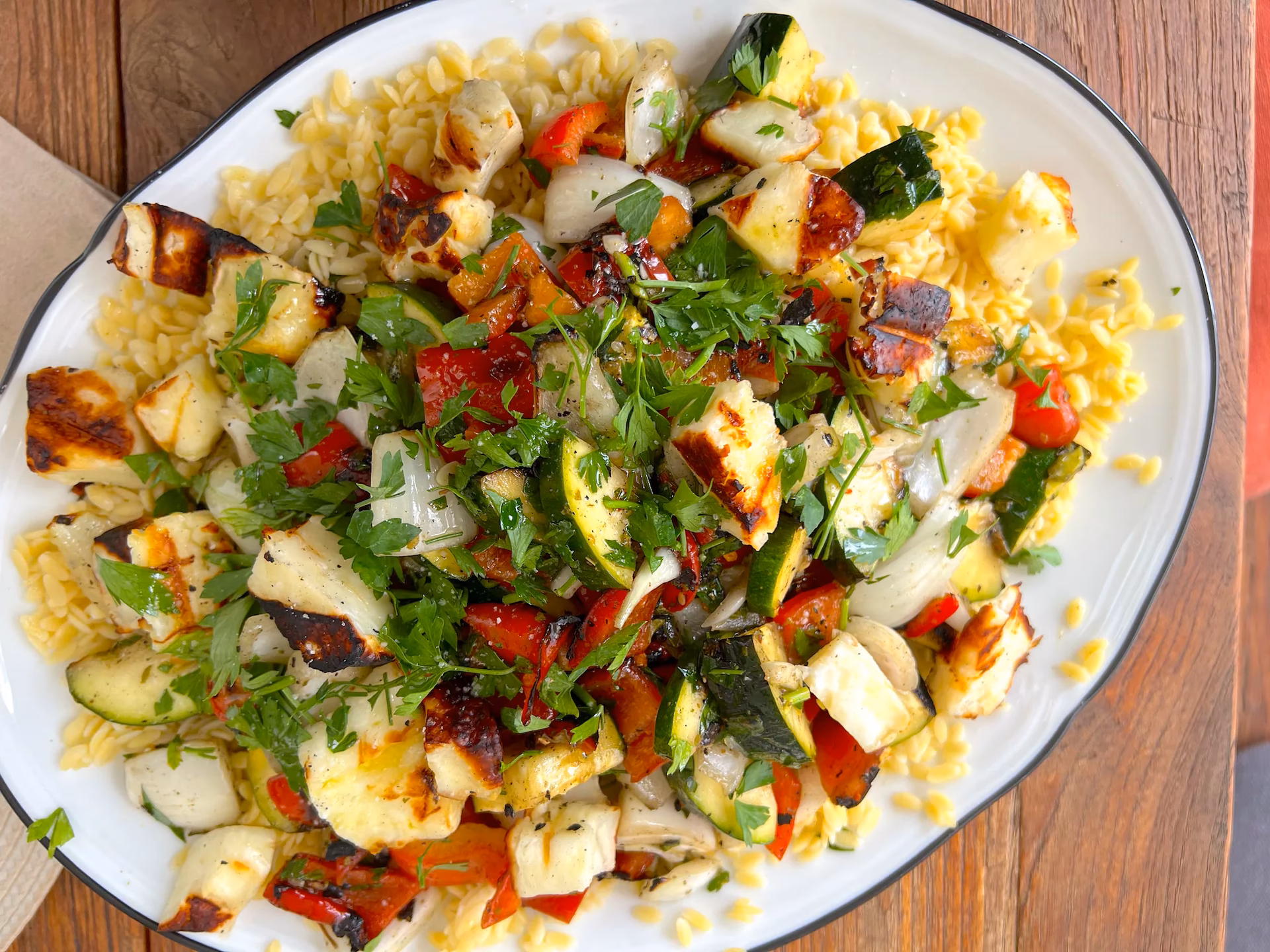 ¿Cómo hacer guarniciones sencillas para la comida?