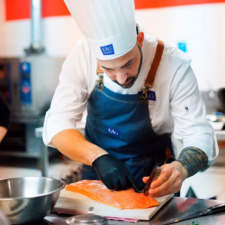 ¿Cómo se llama la escuela de Narda Lepes?