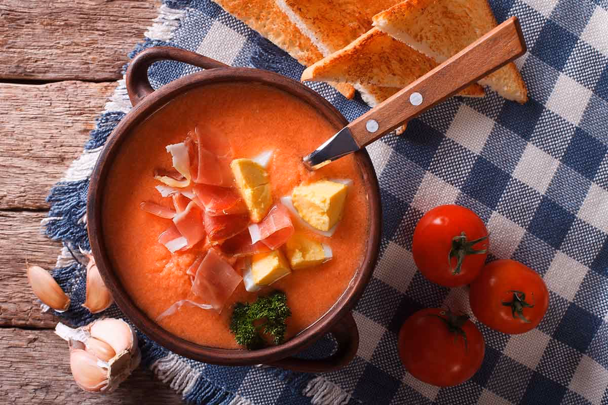 ¿Cuál es el plato típico de Andalucía?