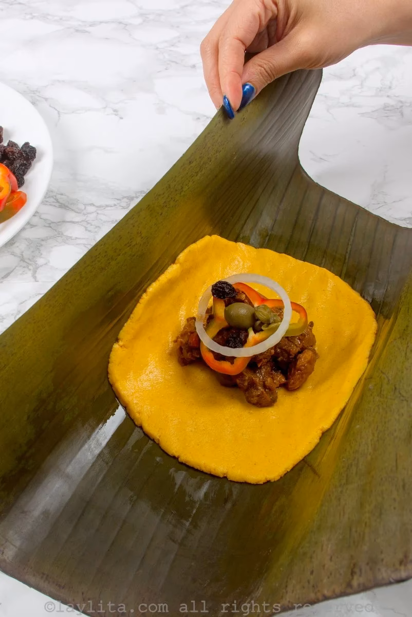 ¿Cómo se llaman las hallacas en Colombia?