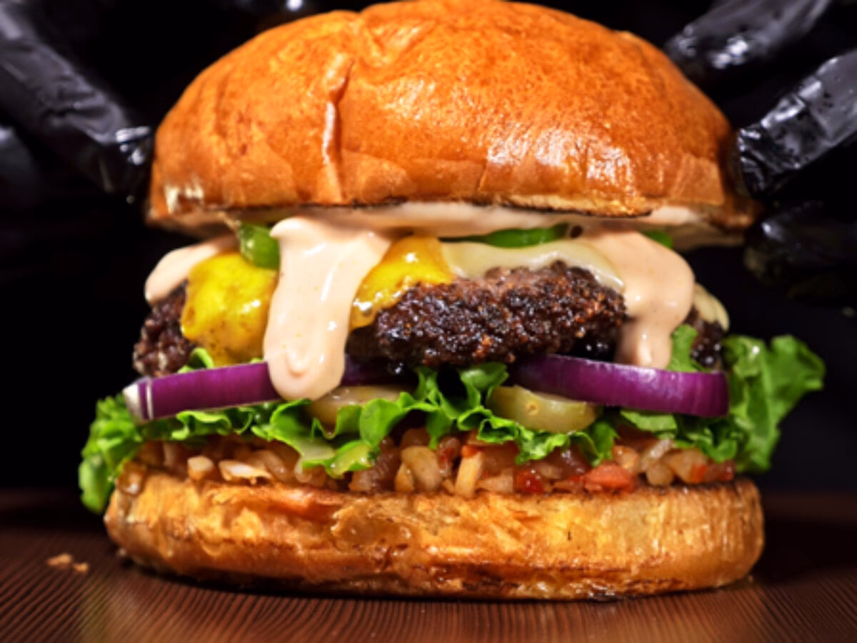 ¿Cómo se hace una hamburguesa en orden?