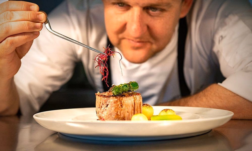 ¿Qué es la gastronomía según un autor?