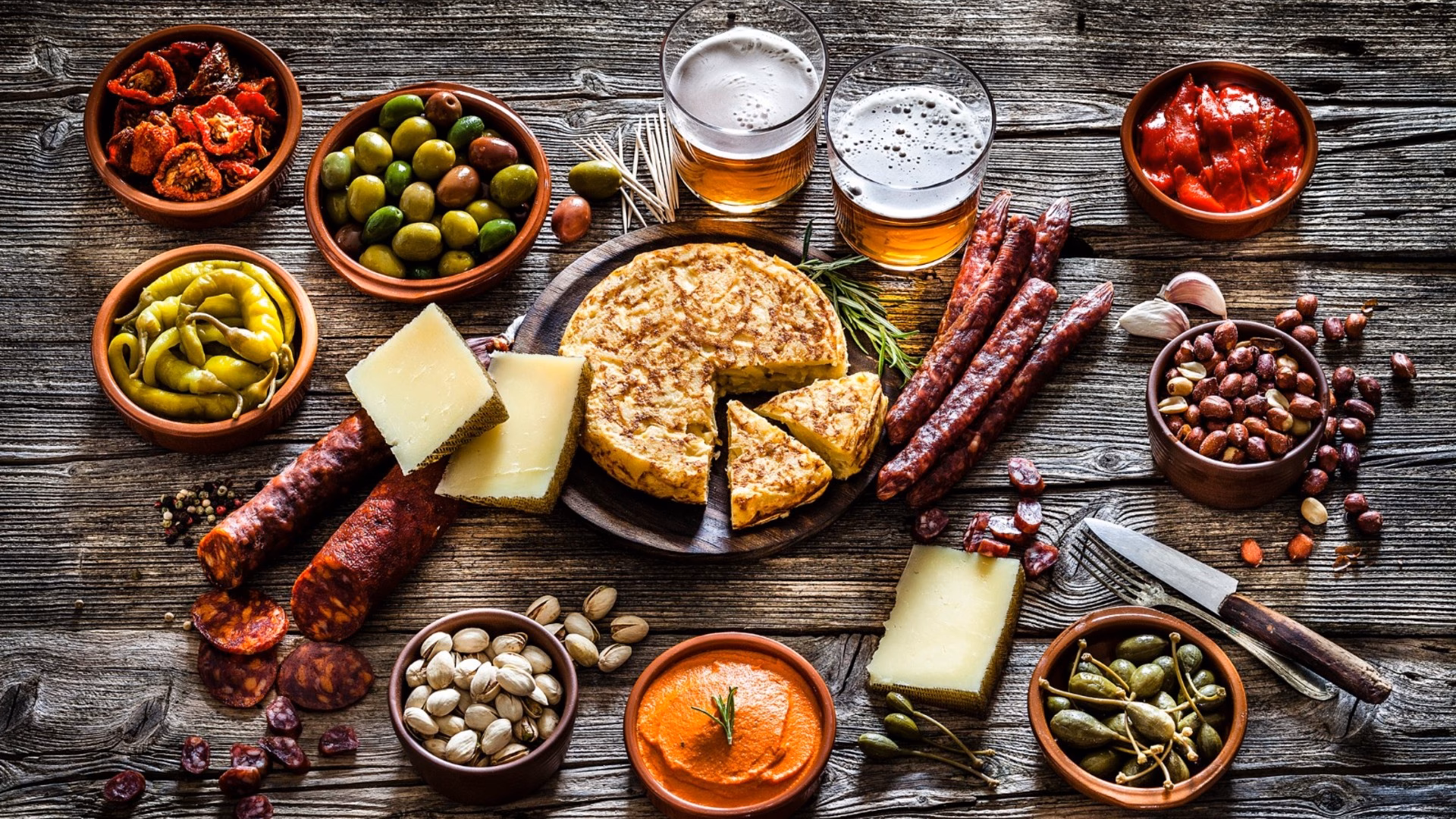 ¿Cuáles son los platos base de la gastronomía española?