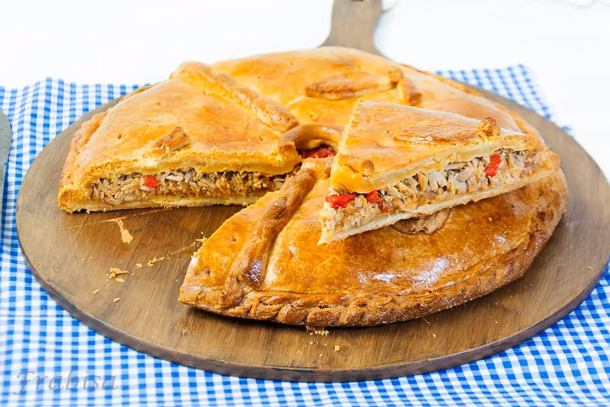 ¿Qué lleva la empanada gallega?