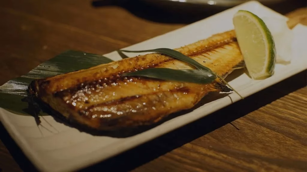 ¿Cuáles son algunos restaurantes en la Laguna de Guatavita?