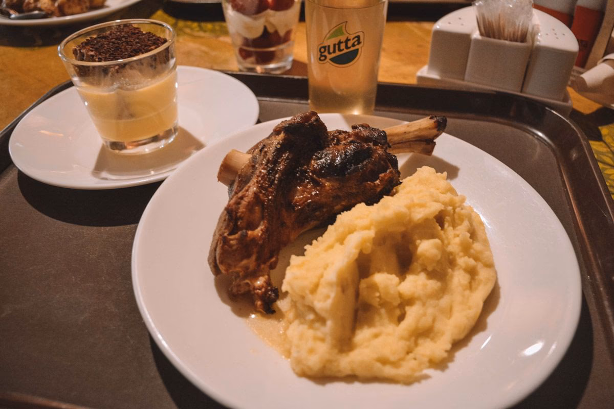 ¿Cuál es la comida común en Letonia?