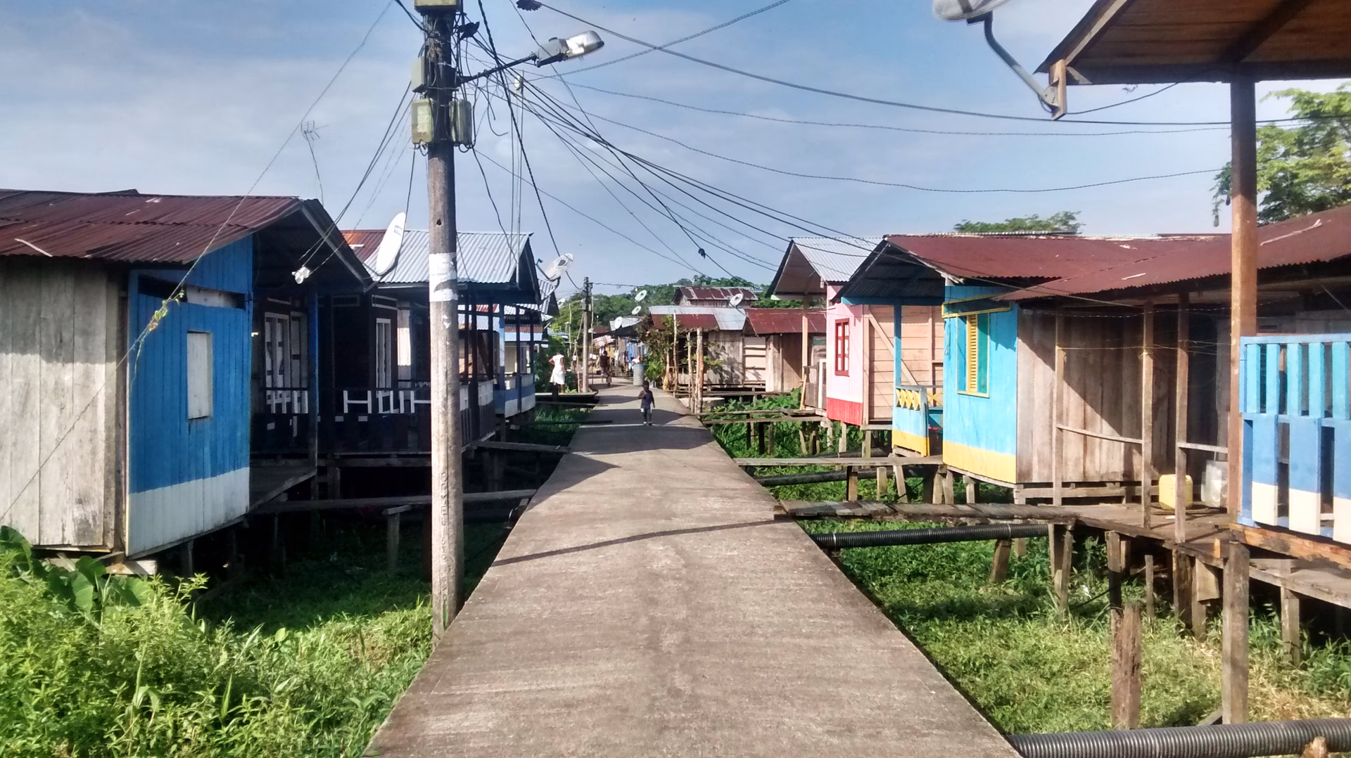 ¿Cómo se llama el aeropuerto más cercano a Vigía del Fuerte?