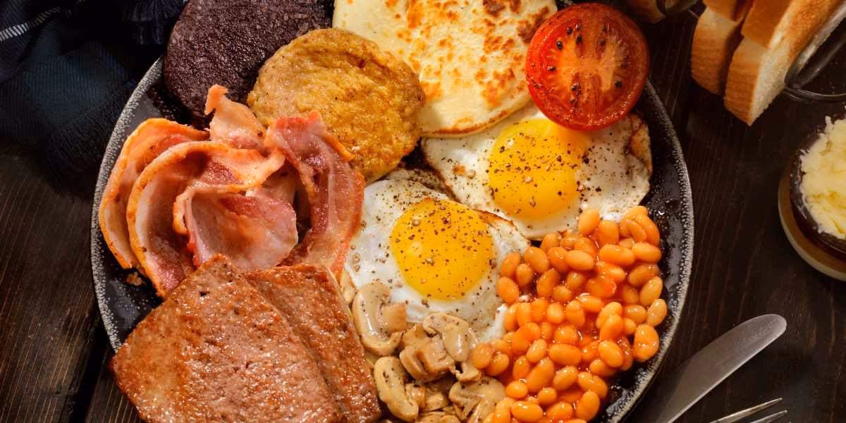 ¿Cuál es un menú típico de cena escocesa?