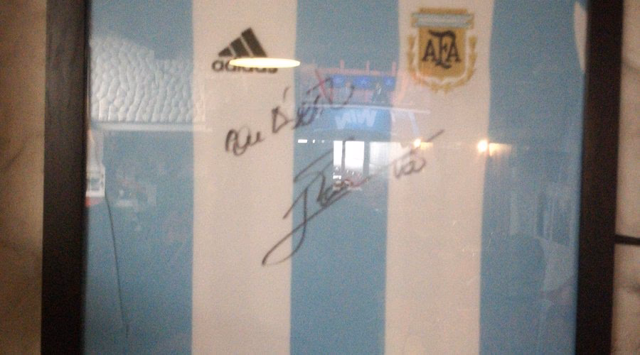 ¿Cómo se llama el restaurante que está en una cueva?