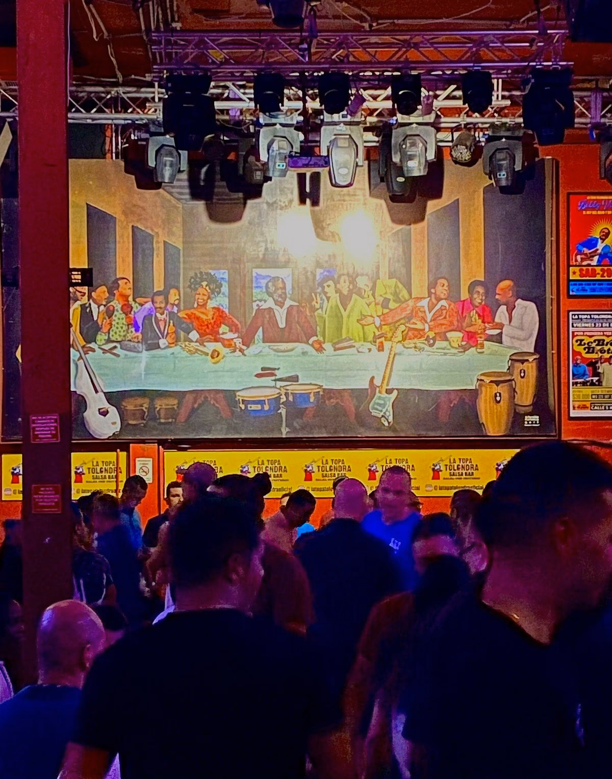 ¿Qué quiere decir a La Topa Tolondra?