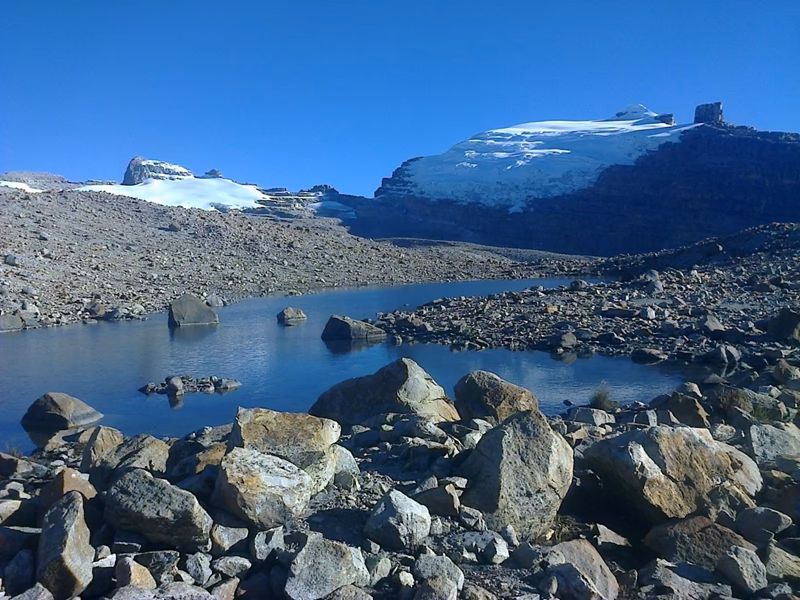 ¿Dónde queda la laguna grande?