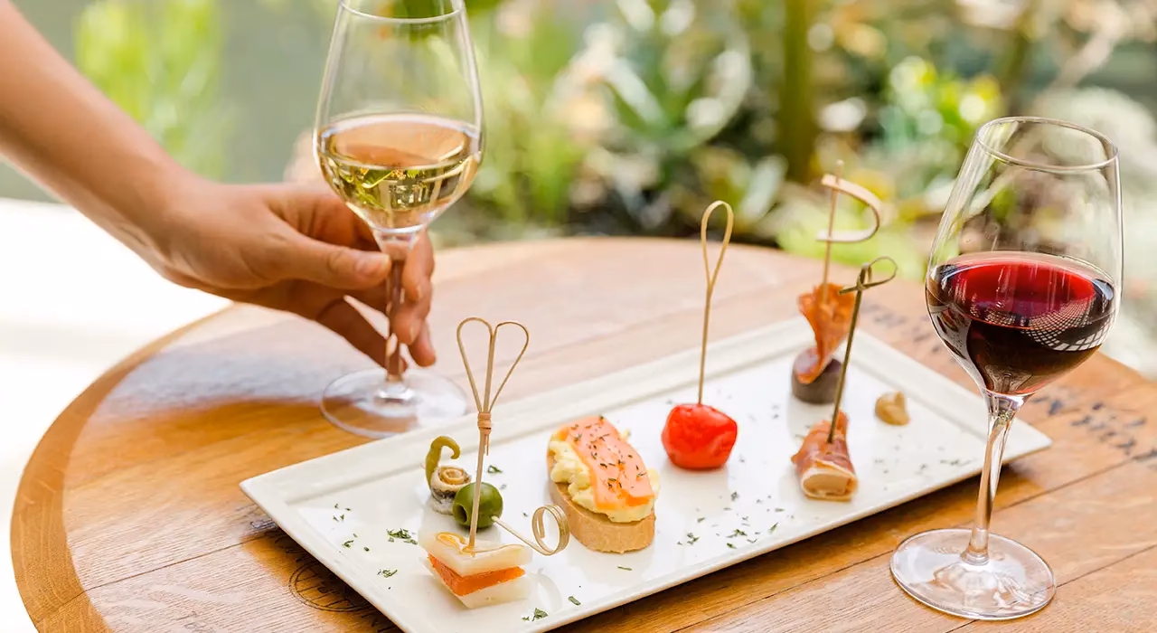 ¿Cómo maridar la comida con las bebidas?