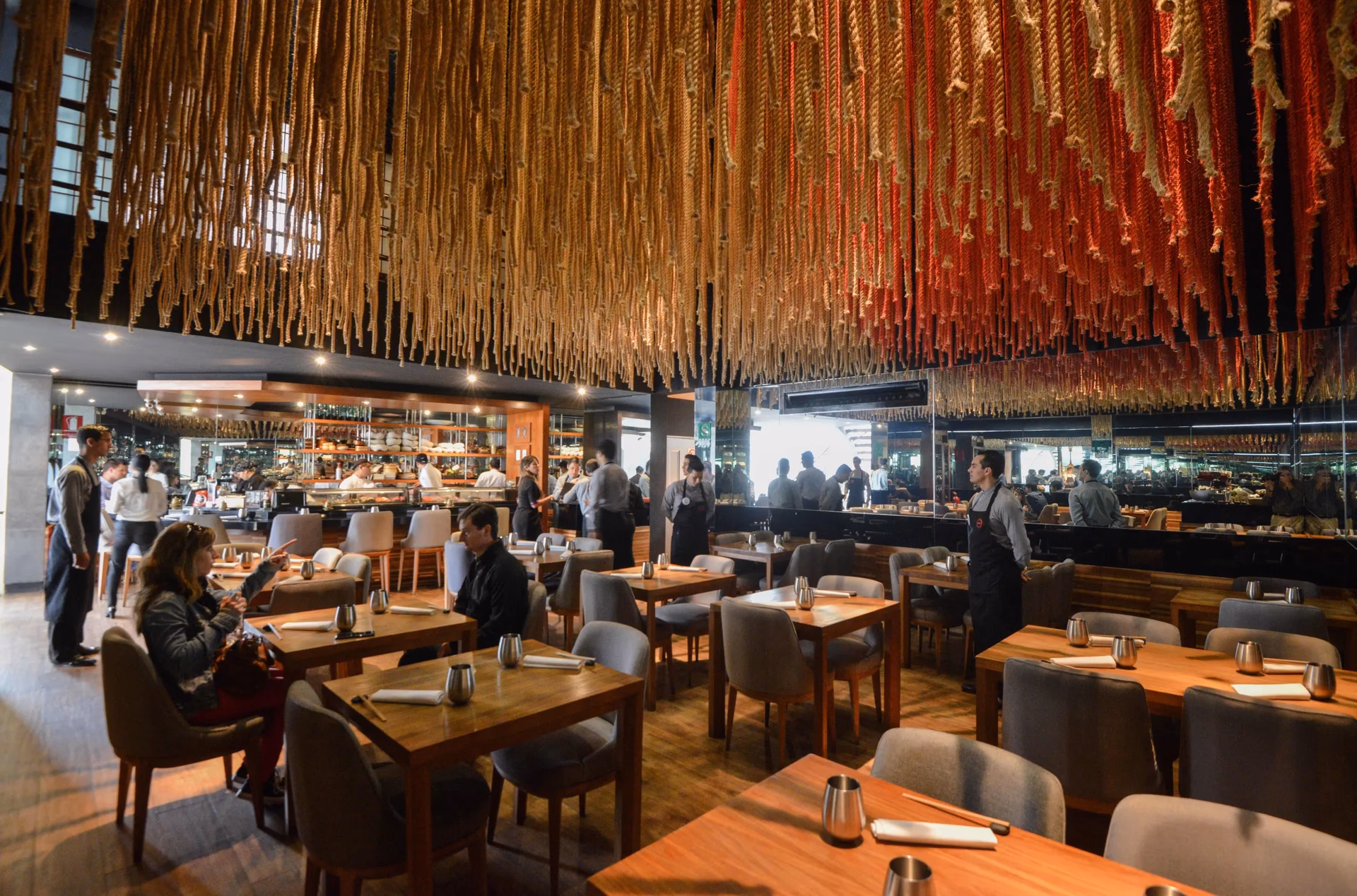 ¿Qué restaurante tiene más estrellas Michelin en Perú?