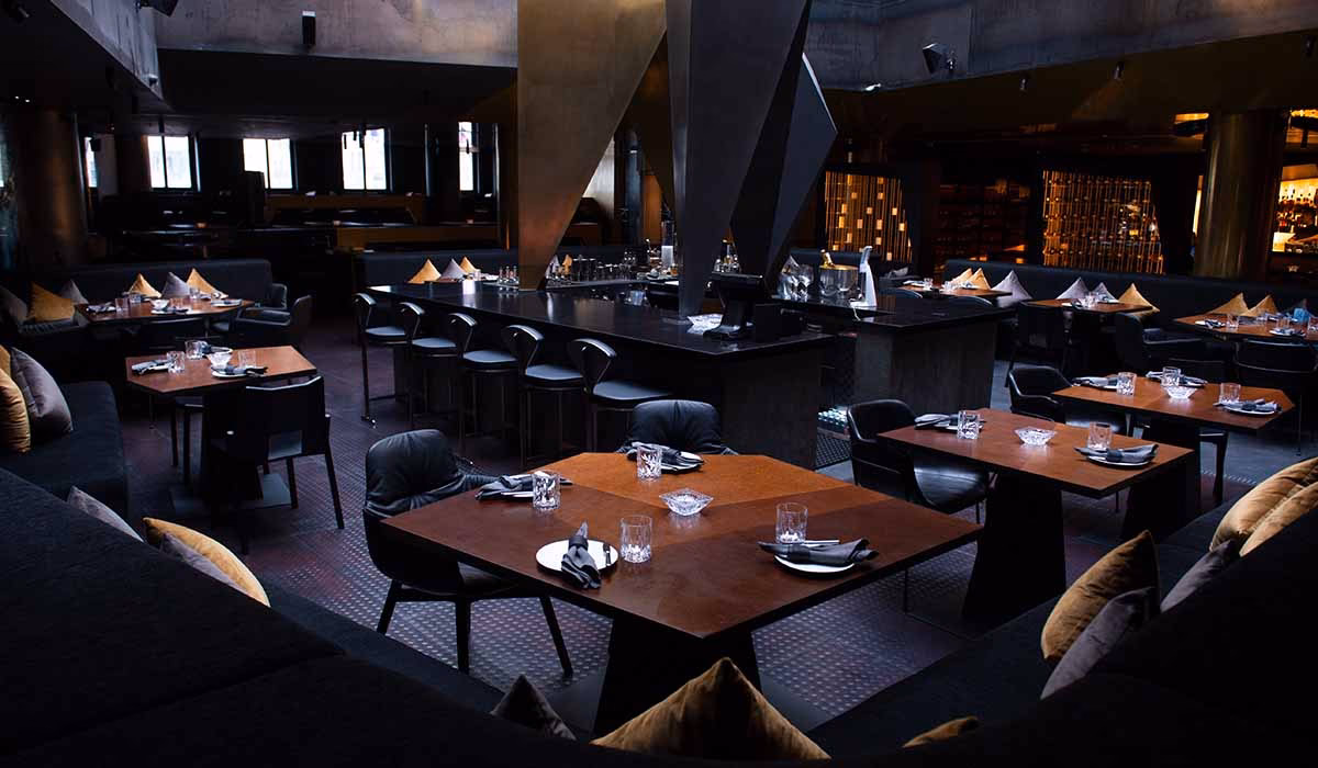 ¿Qué se hace en mesa y bar?