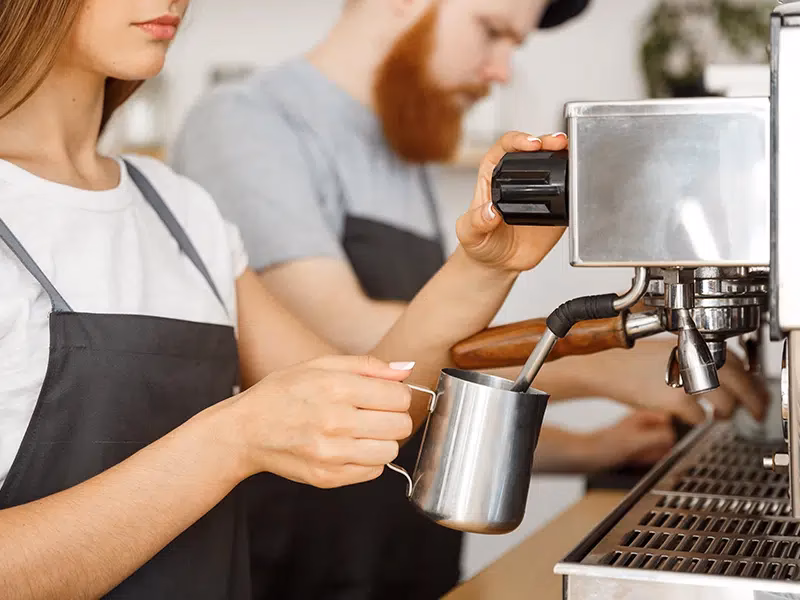 ¿Cuáles son las funciones de un barista?