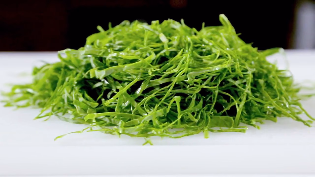 ¿Cuál es la diferencia entre juliana y chiffonade?