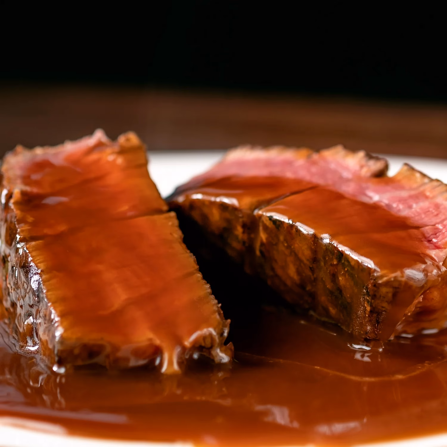 ¿Qué lleva una demi-glace?