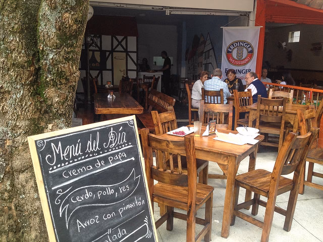 ¿Cuáles son algunos restaurantes alemanes en Medellín?