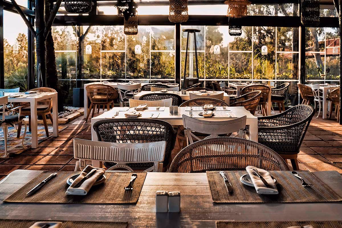 ¿Cómo se llama el restaurante de la novia de Luisito Comunica?