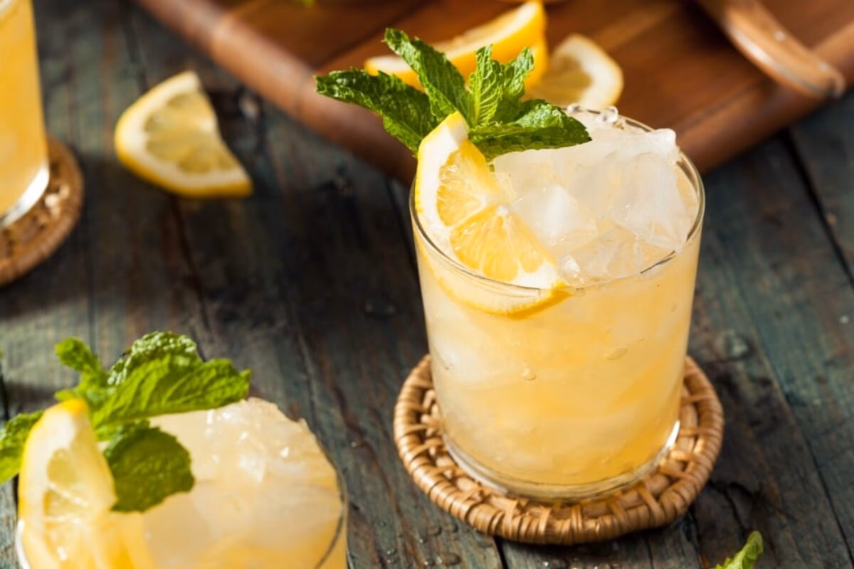 ¿Cómo se llama un restaurante de bebidas?