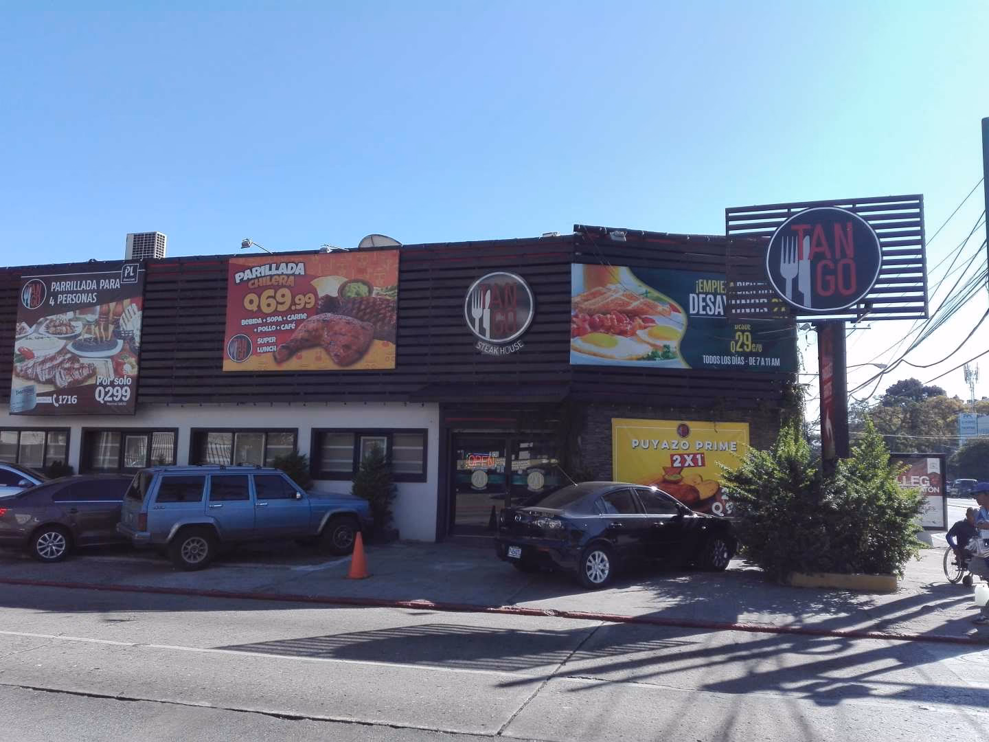 ¿Dónde es famoso el tango?