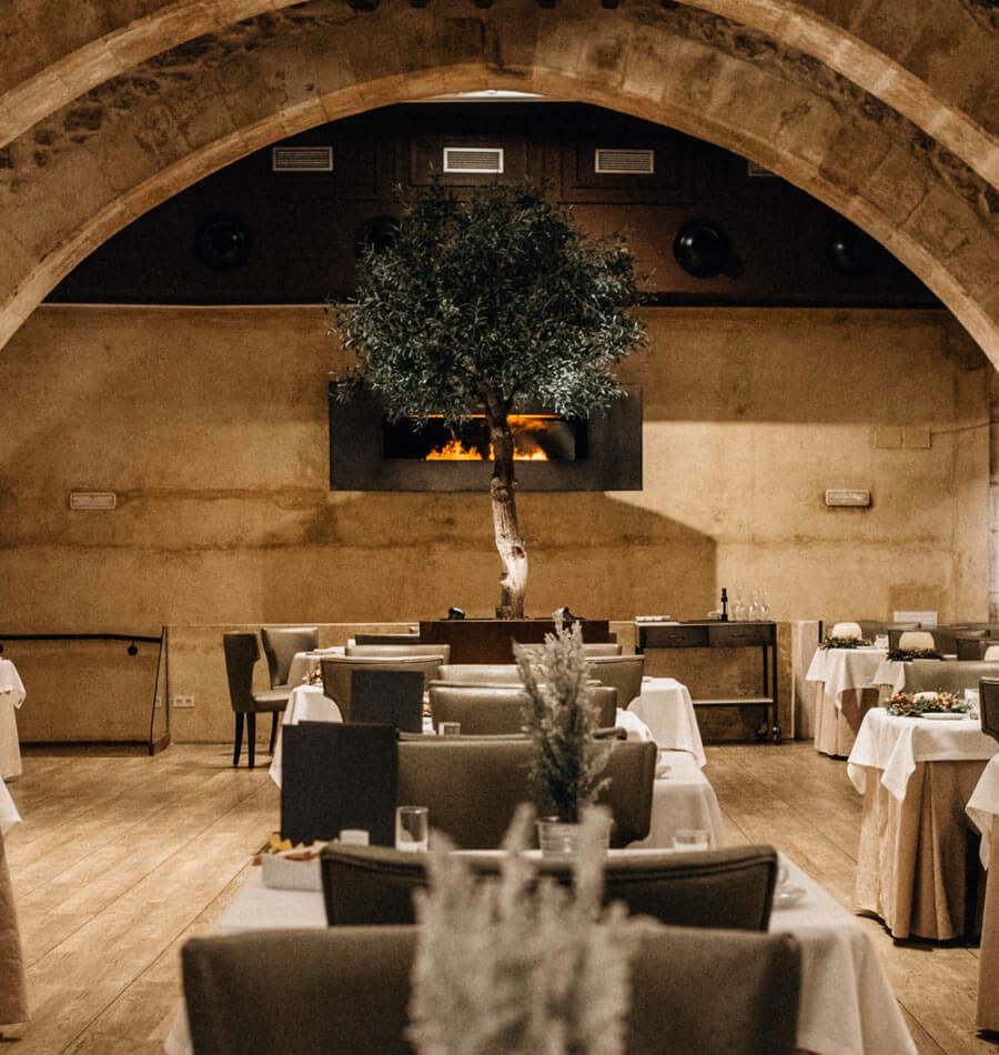 ¿Cómo se llama el dueño del restaurante Salamanca?