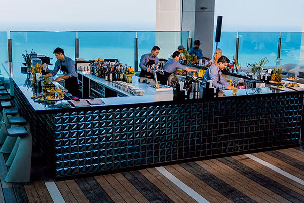 ¿Cuál es el hotel más alto de Cartagena?