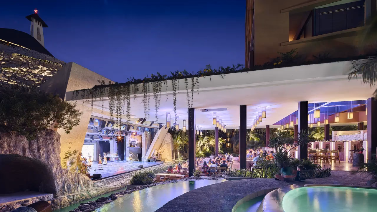 ¿Qué restaurante de Xcaret tiene estrella Michelin?