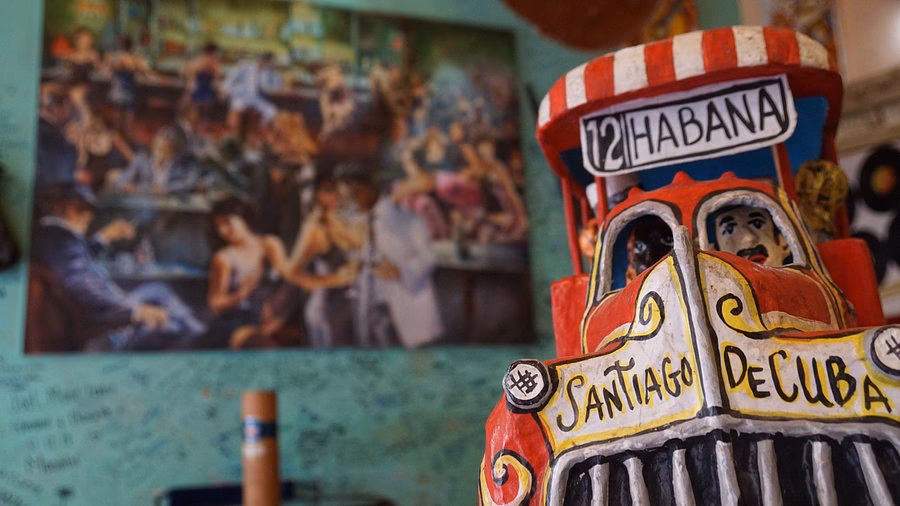 ¿Cómo se llaman los restaurantes privados en Cuba?