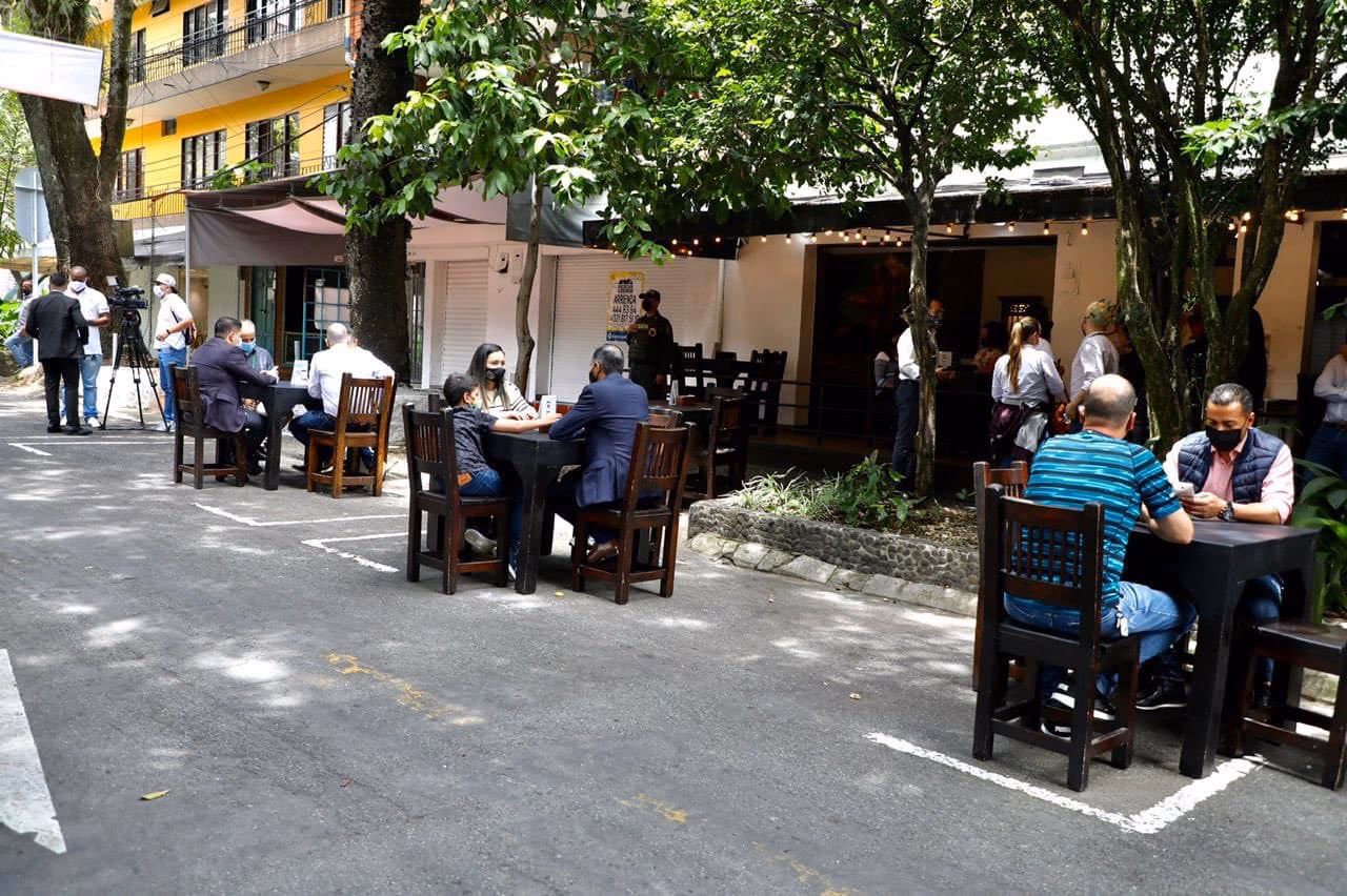 ¿Qué hacer en Envigado por la noche?