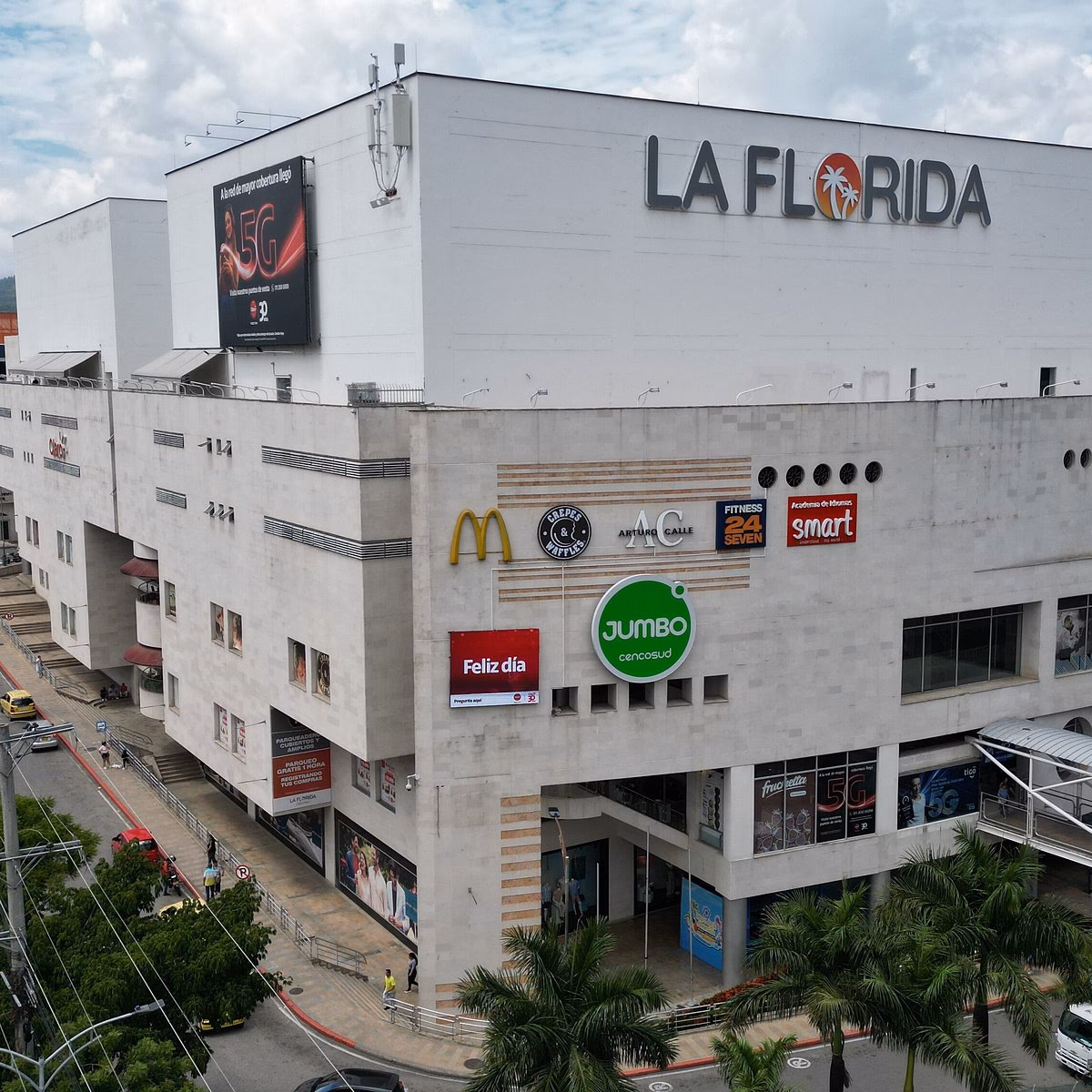 ¿Dónde está ubicado el centro comercial La Florida?