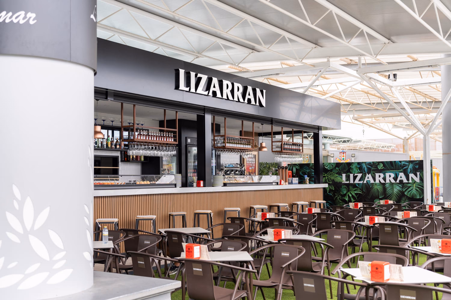 ¿Cuántos años tiene el centro comercial Miramar?