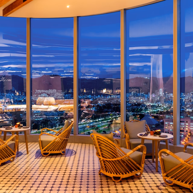 ¿Qué hacer cerca de Salitre Plaza?