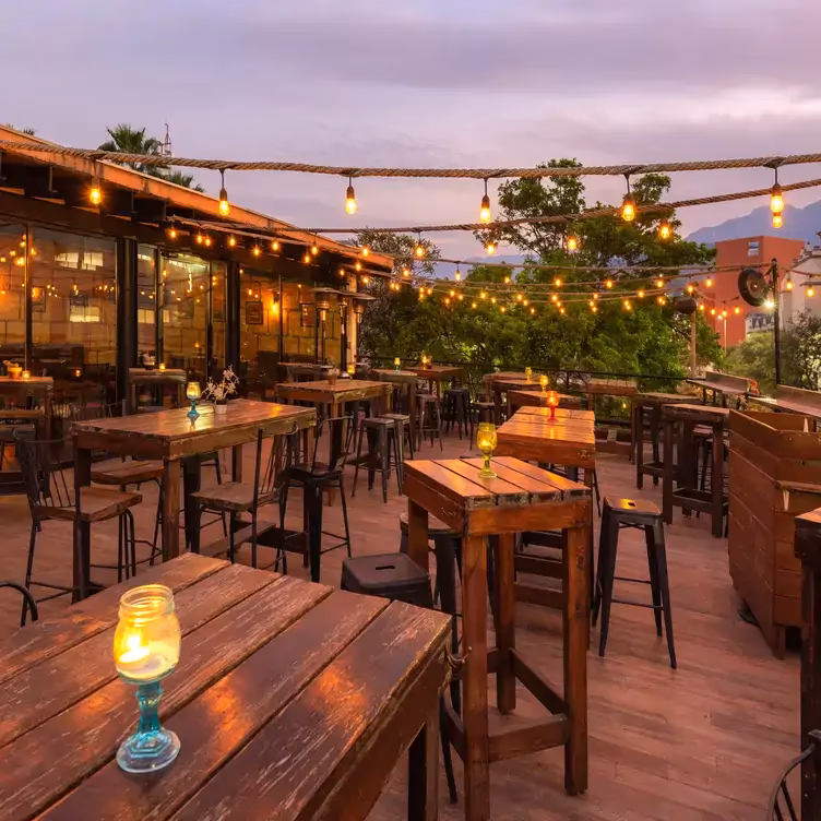 ¿Qué es una terraza en un restaurante?