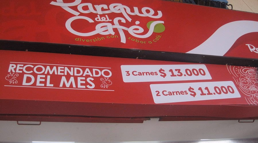 ¿Dónde almorzar cerca al Parque del Café?