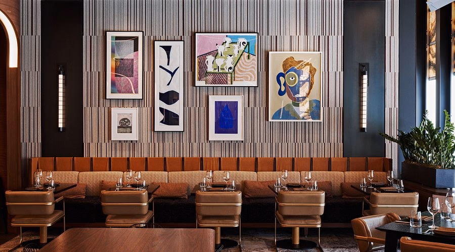 ¿Cuánto vale el parqueadero en Metropolis?