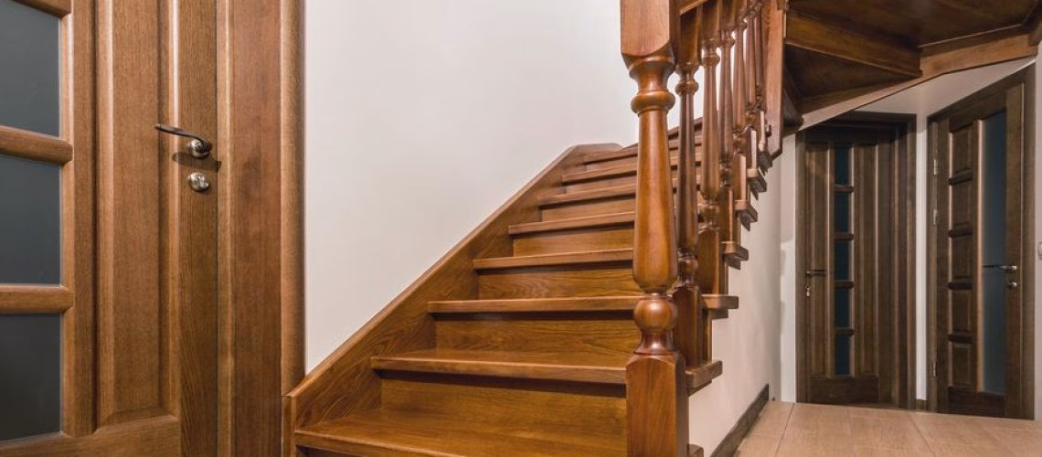 ¿Cómo devolverle la vida a unas escaleras de madera?